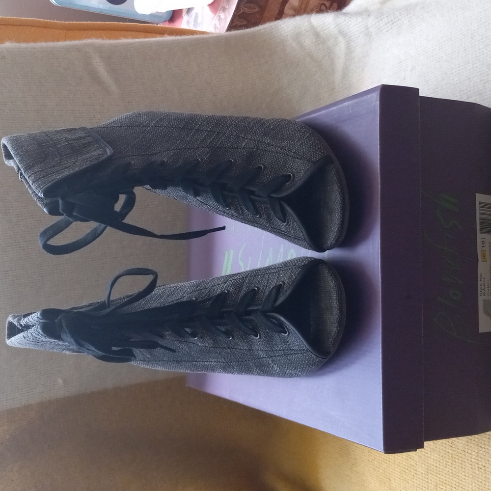 Women's black canvas toe out ankle boot